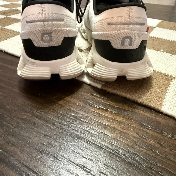 Womens On Cloud X3 size 8.5 - Picture 3 of 5
